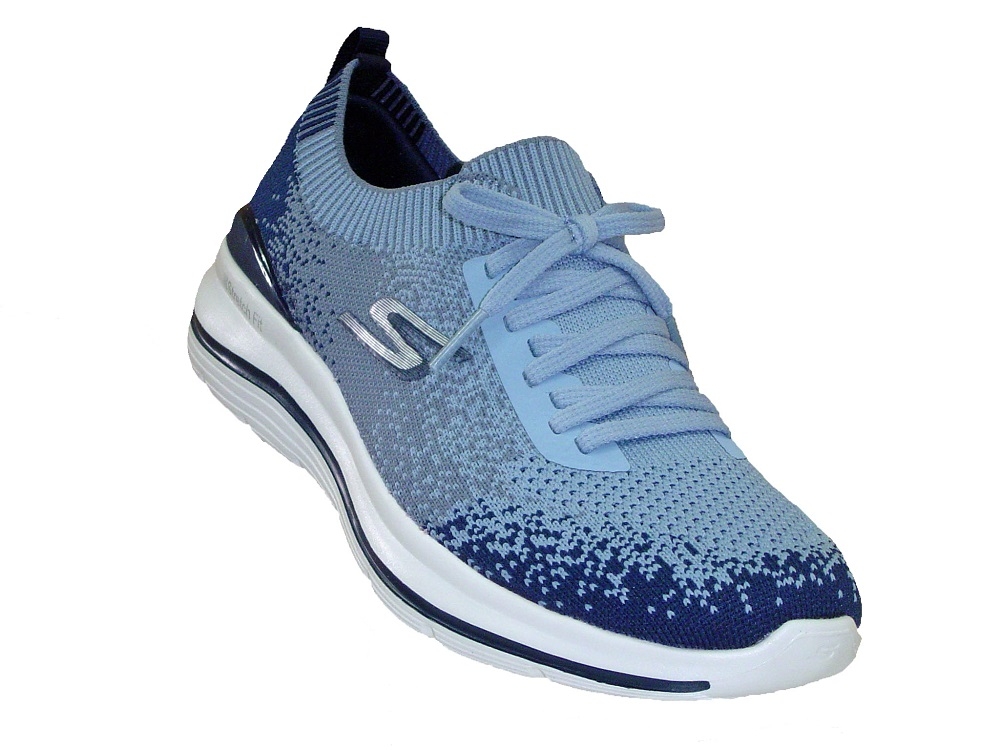 Do skechers hot sale stretch out